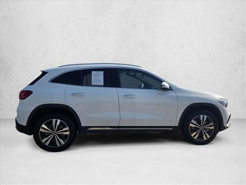 Certified 2025 Mercedes-Benz GLA 250 image 4