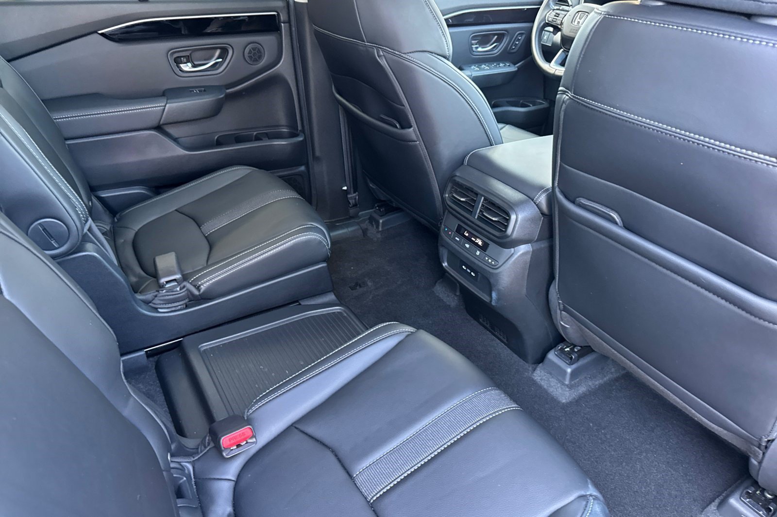 Certified 2024 Honda Pilot EX-L image 32