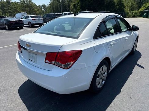 Used 2013 Chevrolet Cruze LS FWD image 5