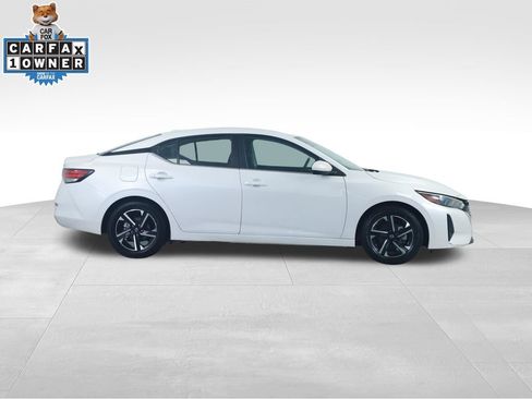 Used 2024 Nissan Sentra SV FWD image 13