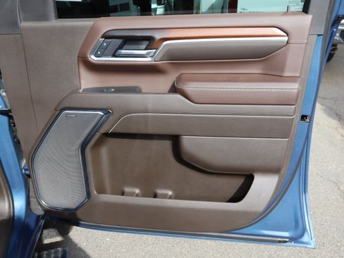 Used 2025 GMC Sierra 2500 Denali w/ Denali Reserve Package image 38