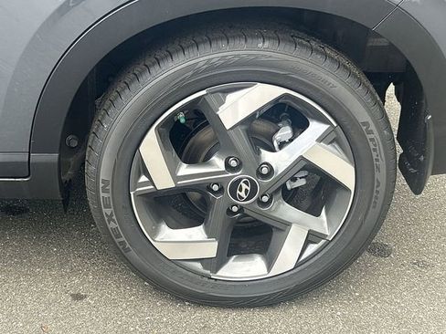 New 2025 Hyundai Venue SEL FWD image 41