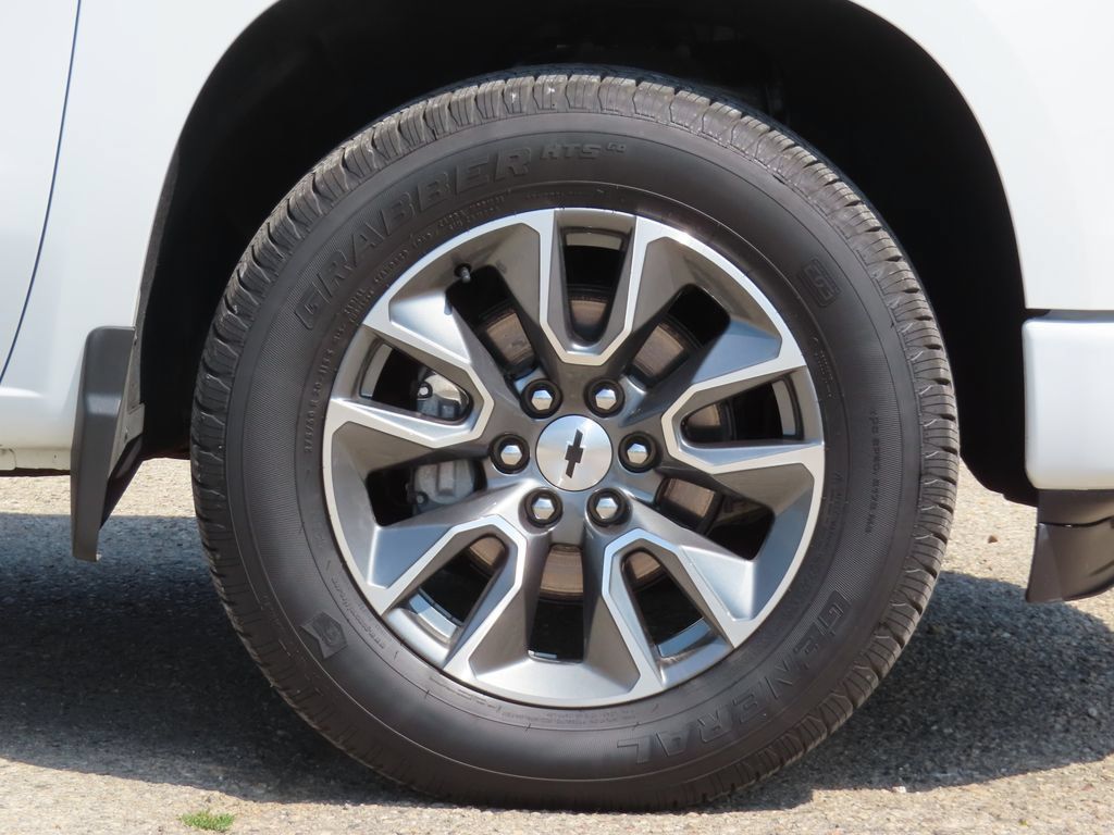 Used 2025 Chevrolet Silverado 1500 RST AWD/4WD image 15