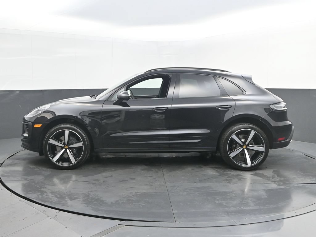 New 2026 Porsche Macan AWD/4WD image 2