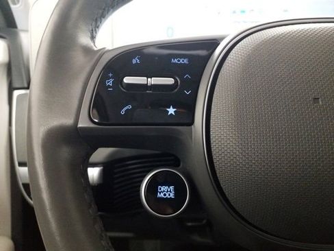 Certified 2024 Hyundai Ioniq 5 SEL image 4