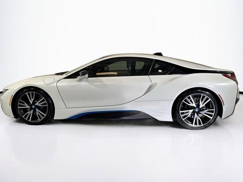 Used 2015 BMW i8 image 8