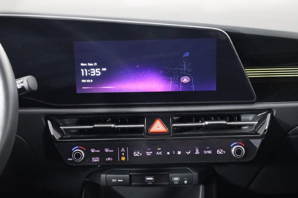 Used 2023 Kia Niro Wave w/ Wave Preserve Package FWD image 29