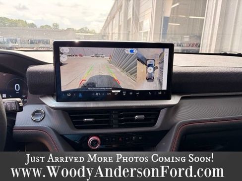 Used 2025 Ford Explorer ST w/ Sun And Sound Package AWD/4WD image 14