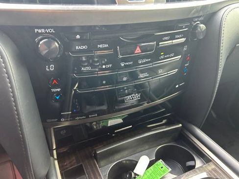 Used 2020 Lexus LX 570 4WD w/ Sport Package image 20