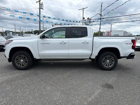 Used 2023 Chevrolet Colorado LT w/ LT Convenience Package AWD/4WD image 6