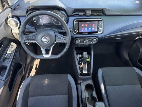 Used 2025 Nissan Versa SV FWD image 22