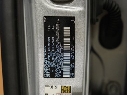 Used 2023 Lexus RZ 450e Premium w/ Accessory Package (2T) AWD/4WD image 34