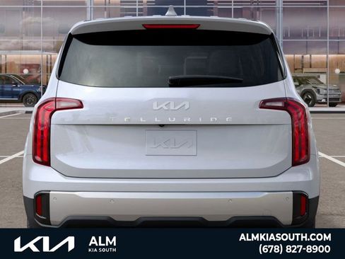 New 2025 Kia Telluride LX FWD image 13
