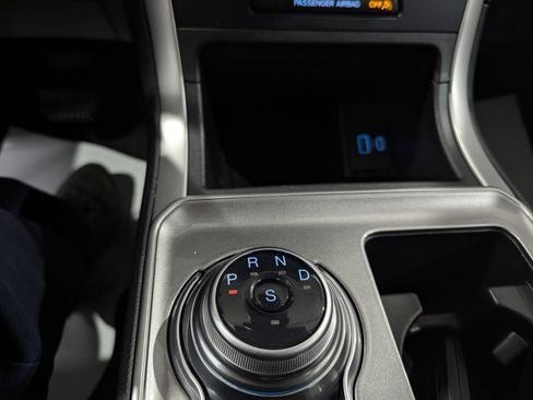 Used 2024 Ford Edge SEL w/ Convenience Package image 20