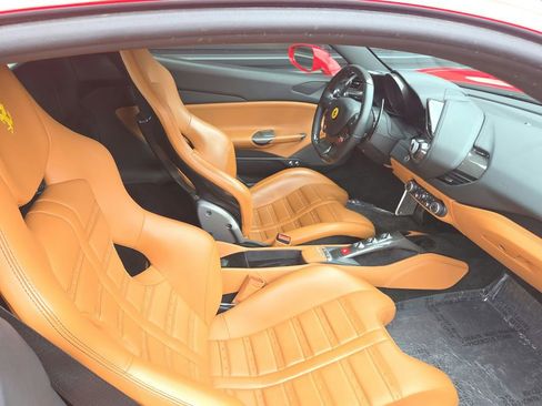 Used 2018 Ferrari 488 GTB image 15