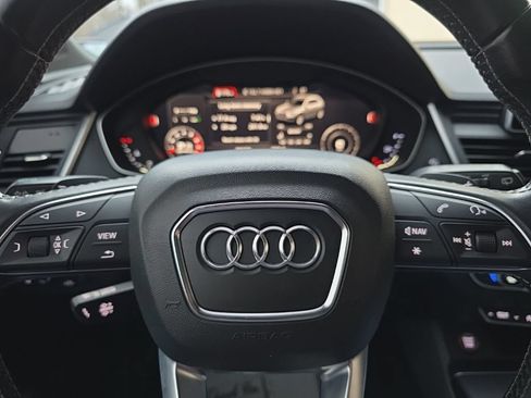 Used 2018 Audi SQ5 Premium Plus w/ Navigation Package AWD/4WD image 19
