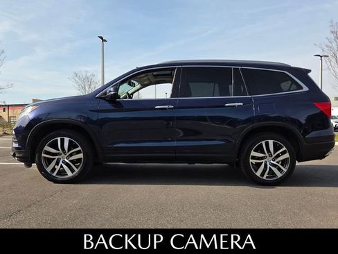 Used 2017 Honda Pilot Touring image 3