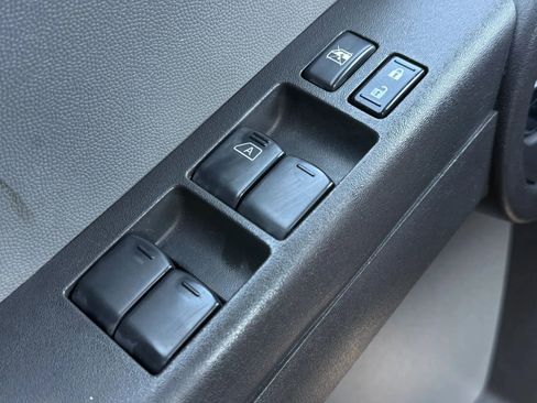 Used 2010 Nissan Xterra X image 20