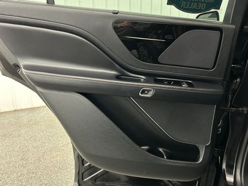 Used 2023 Lincoln Aviator AWD image 24