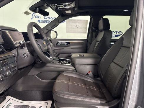 New 2026 Chevrolet Suburban High Country w/ LPO, Illumination Package image 9