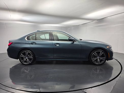 Used 2021 BMW 330i Sedan w/ Driving Assistance Package RWD image 3