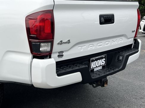 Used 2023 Toyota Tacoma SR AWD/4WD image 37