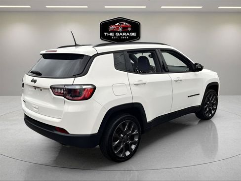 Used 2021 Jeep Compass Latitude AWD/4WD image 3