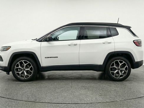Used 2025 Jeep Compass Limited AWD/4WD image 5
