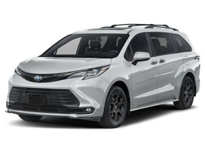 Certified 2025 Toyota Sienna XLE Woodland Edition