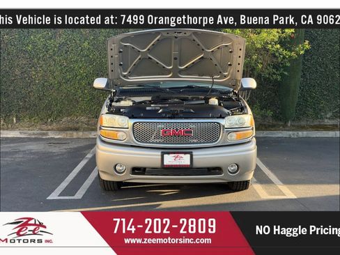 Used 2004 GMC Yukon Denali image 16
