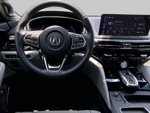 Used 2026 Acura MDX FWD w/ Technology Package image 6