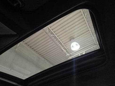 Used 2021 Toyota RAV4 SE image 25