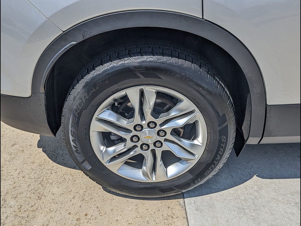 Certified 2019 Chevrolet Blazer LT FWD image 16