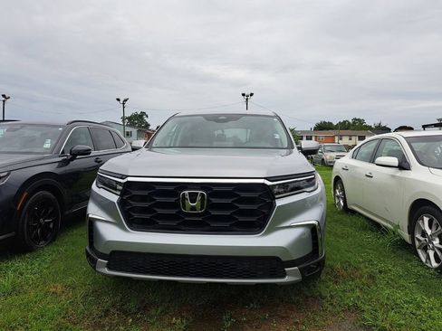 Used 2025 Honda Pilot EX-L image 2
