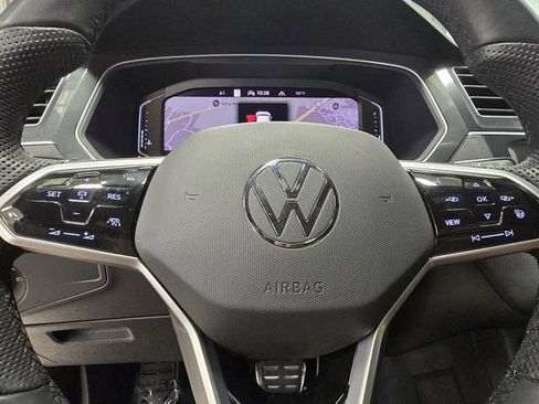 Used 2024 Volkswagen Tiguan SEL R-Line AWD/4WD image 20