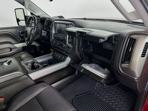 Used 2019 Chevrolet Silverado 2500 LTZ w/ Duramax Plus Package AWD/4WD image 31