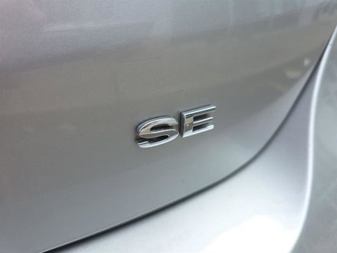 Used 2018 Ford Focus SE image 28