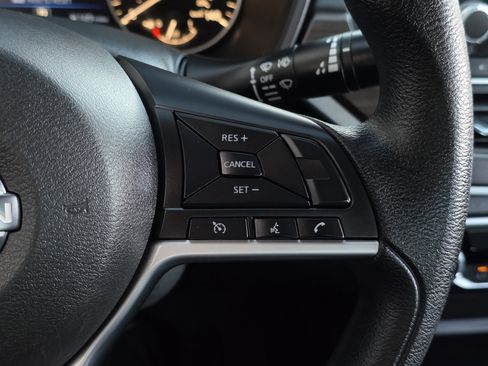 Used 2024 Nissan Altima 2.5 SV image 15