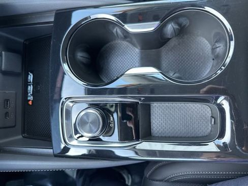 Used 2025 Buick Envision Preferred image 29