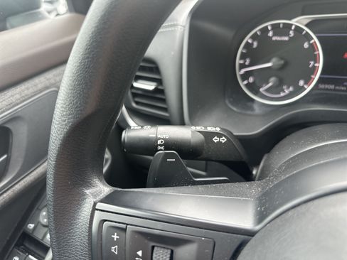 Used 2023 Nissan Rogue S AWD/4WD image 21