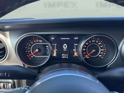 Used 2020 Jeep Gladiator Sport w/ Quick Order Package 24S AWD/4WD image 21