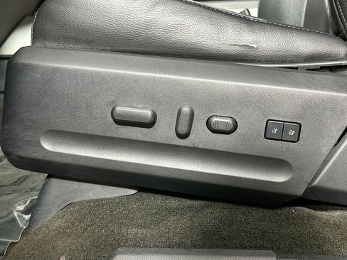 Used 2017 Ford Expedition Limited image 23