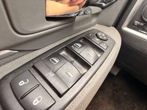 Used 2015 RAM 1500 Big Horn AWD/4WD image 21