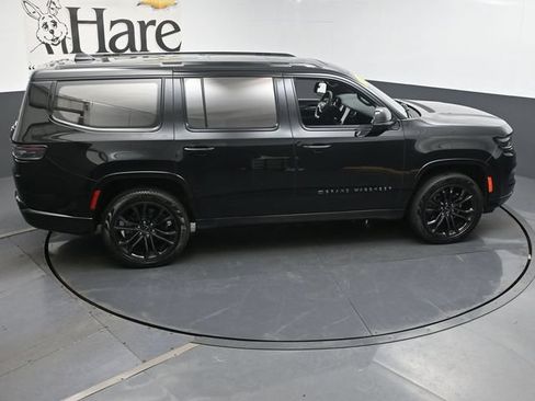 Used 2023 Jeep Grand Wagoneer Series II AWD/4WD image 42