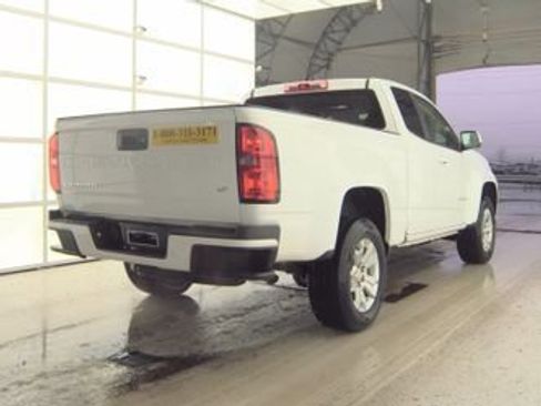 Used 2022 Chevrolet Colorado LT w/ Fleet Safety Package image 2