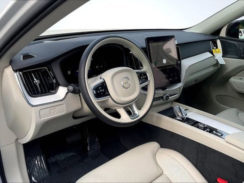 New 2026 Volvo XC60 B5 Ultra w/ Climate Package image 8