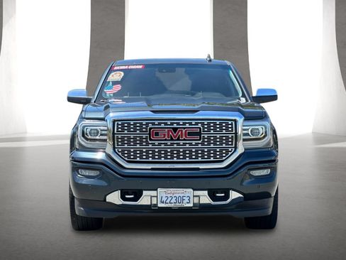Used 2018 GMC Sierra 1500 Denali w/ Denali Ultimate Package AWD/4WD image 9