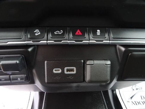 Used 2021 GMC Sierra 1500 4x4 Double Cab w/ Sierra Value Package image 25