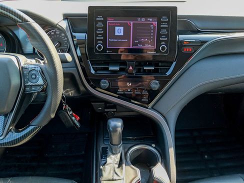 Used 2021 Toyota Camry SE image 45