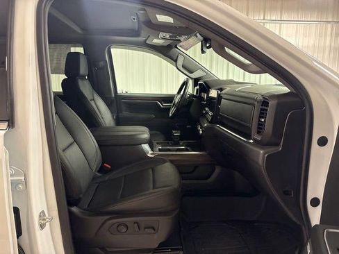 Used 2024 GMC Sierra 1500 SLT w/ SLT Premium Plus Package AWD/4WD image 25